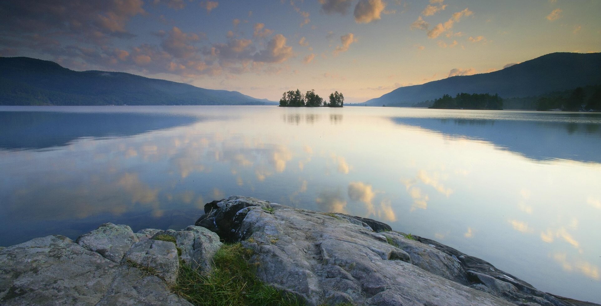 Huletts on Lake Huletts Landing Family Cottages